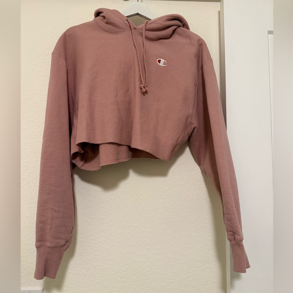 Champion cropped hoodie! Trendy pink reverse weave size M